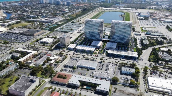 Oasis Hallandale