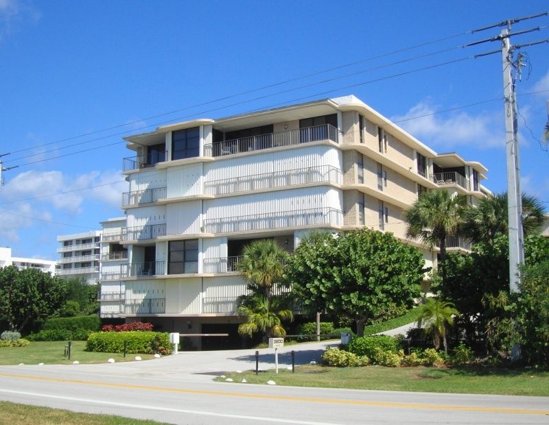 Thirty-Two Hundred - Florida Waterfront Condos