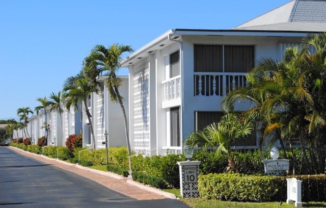 Palm Beach Villas - Florida Waterfront Condos