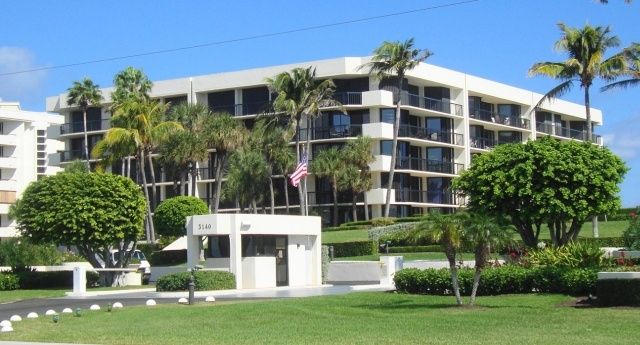 Carlton Place - Florida Waterfront Condos
