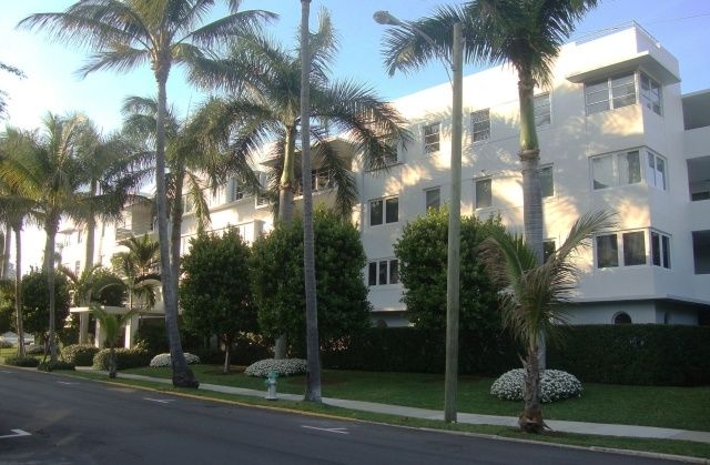 Lake Drive - Florida Waterfront Condos