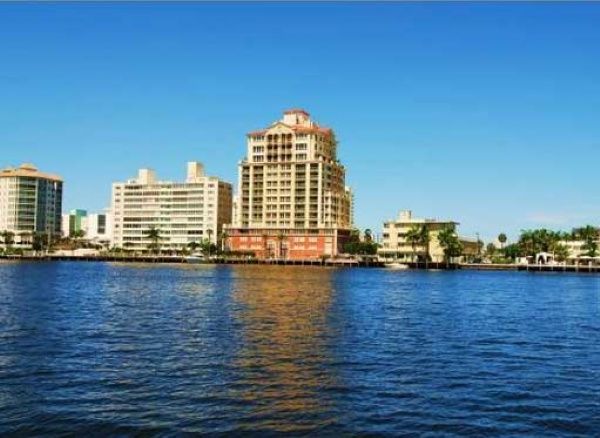 Alhambra Place - Florida Waterfront Condos