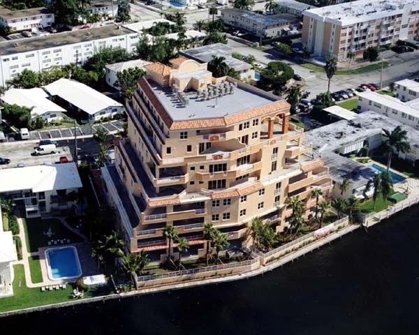 La Cascade - Florida Waterfront Condos