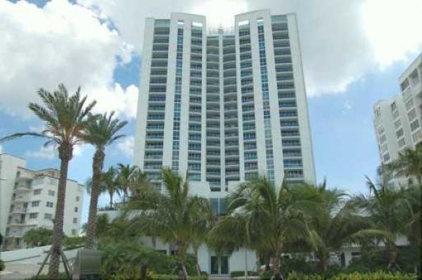Aquazul - Florida Waterfront Condos