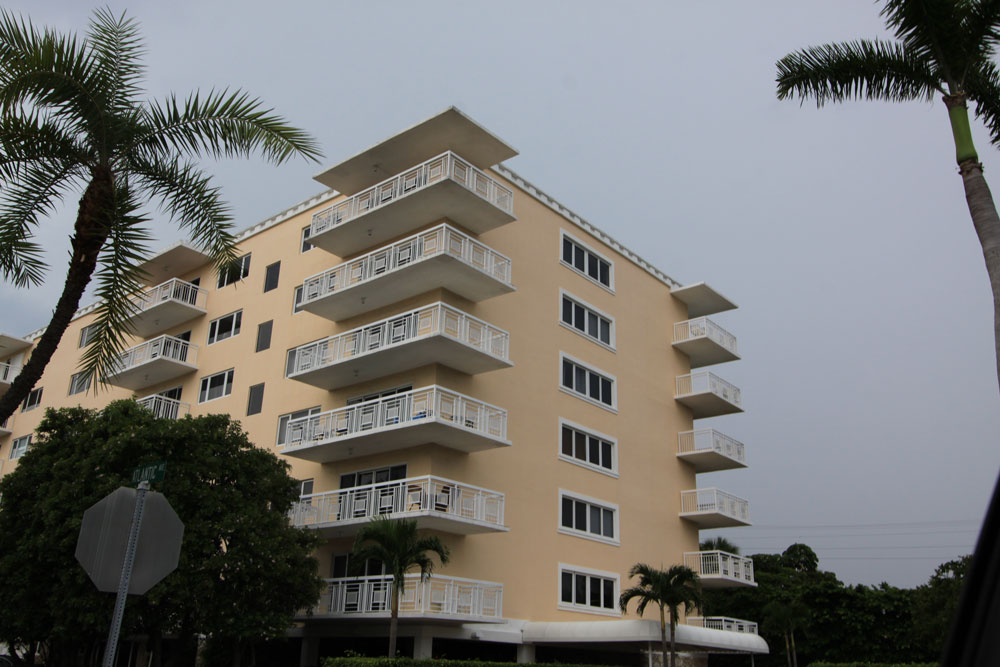 Lake Tower - Florida Waterfront Condos