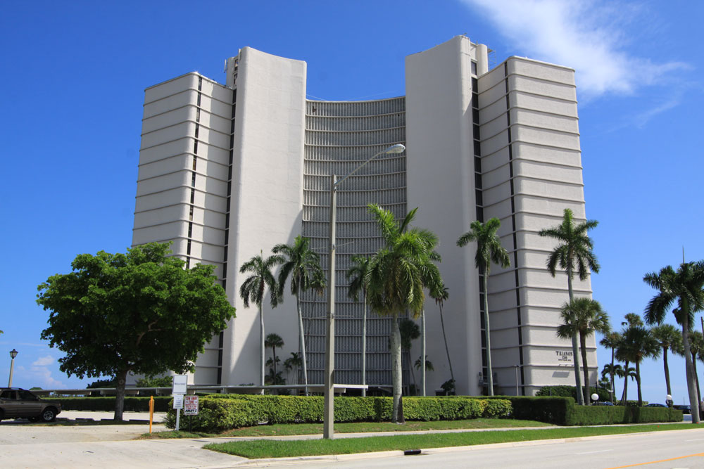 Trianon - Florida Waterfront Condos