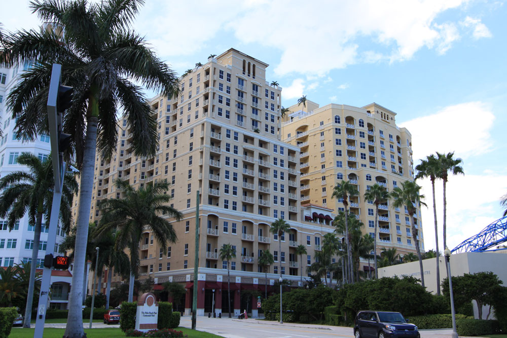 Strand - Florida Waterfront Condos