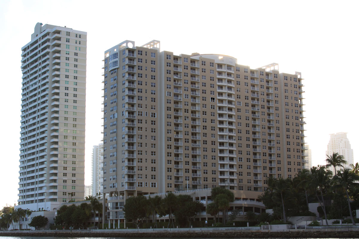 Isola - Florida Waterfront Condos