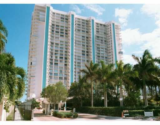 Casa Del Mar - Florida Waterfront Condos