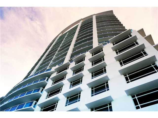 New Wave - Florida Waterfront Condos