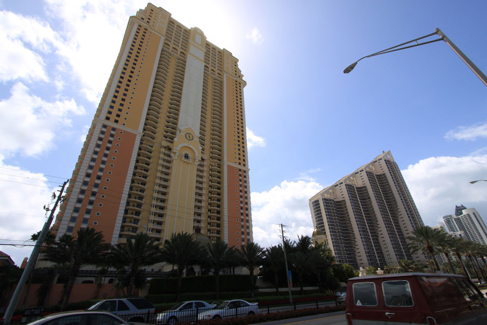 Acqualina - Florida Waterfront Condos