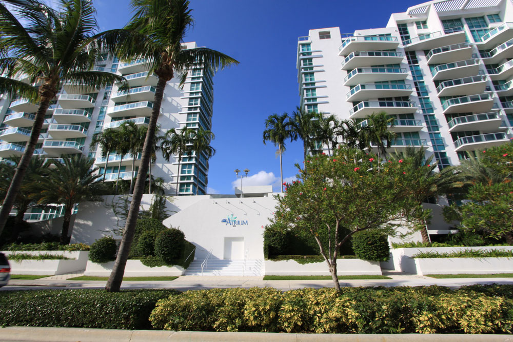 Atrium - Florida Waterfront Condos