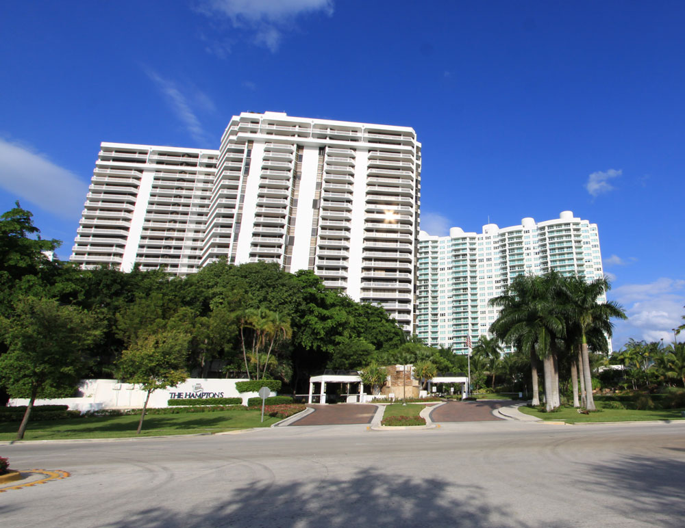 Hamptons South - Florida Waterfront Condos