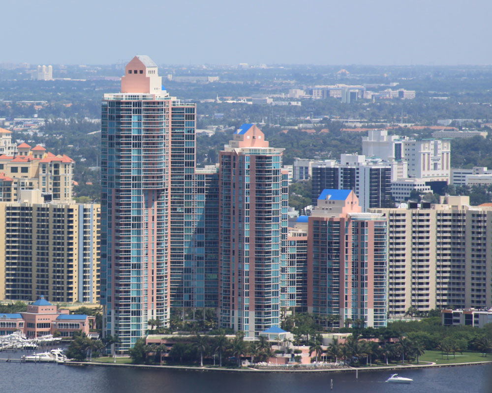 Hidden Bay - Florida Waterfront Condos