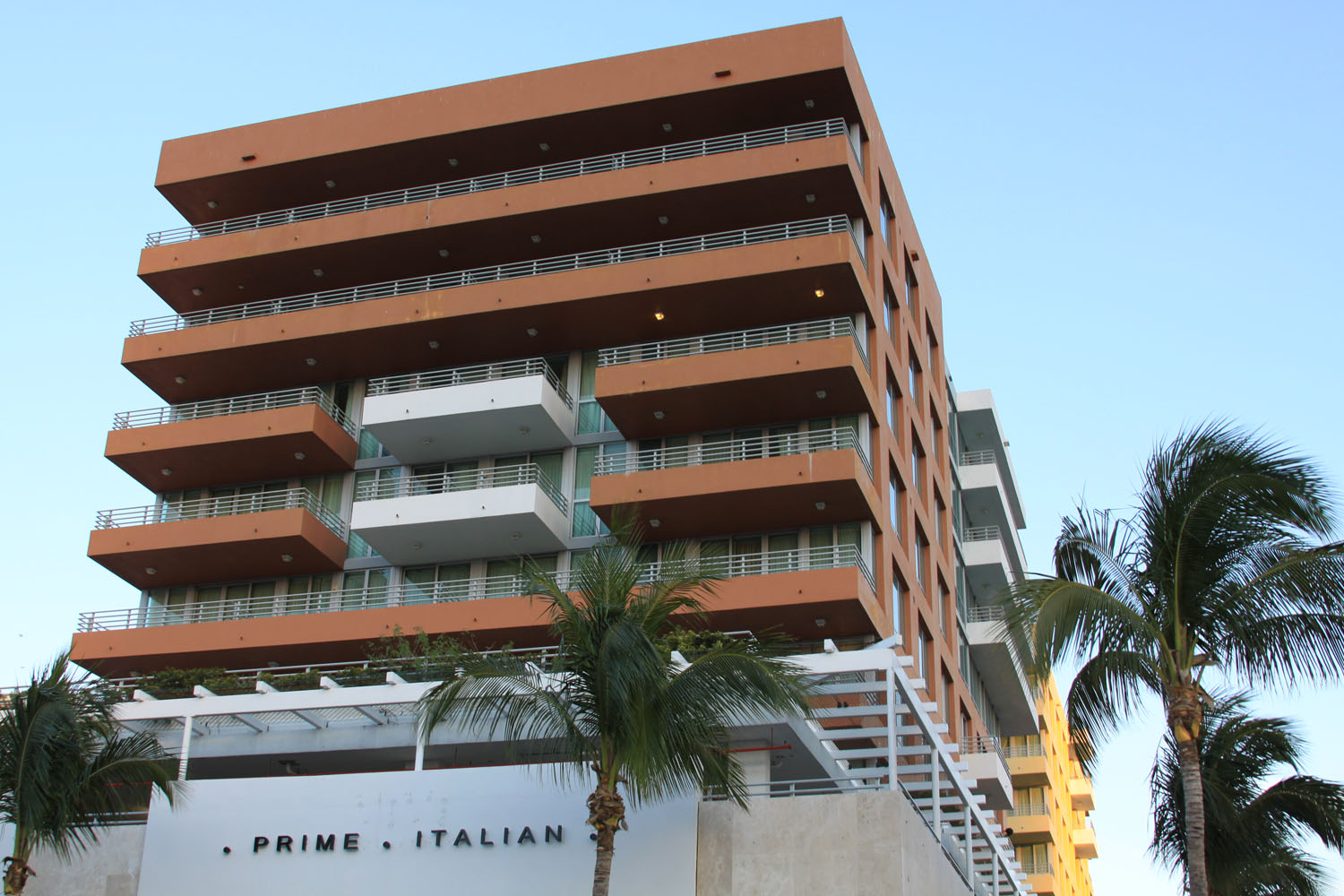 Bentley Beach - Florida Waterfront Condos