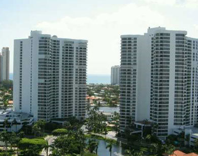 Mystic Pointe 100 - Florida Waterfront Condos