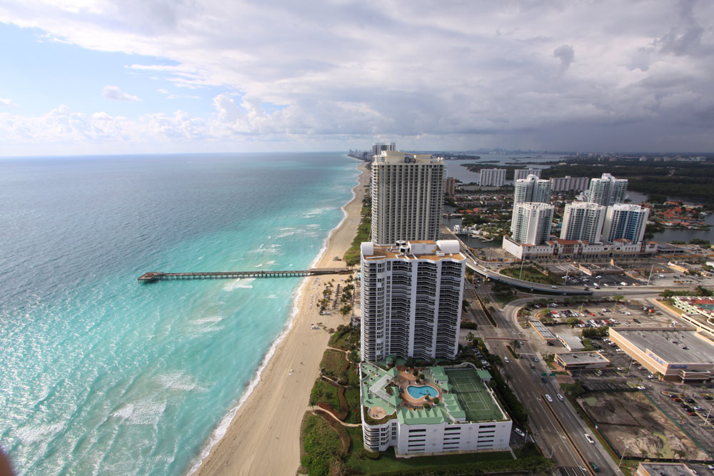 Sands Pointe - Florida Waterfront Condos