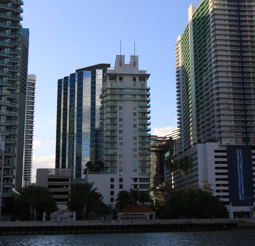 Solaris - Florida Waterfront Condos