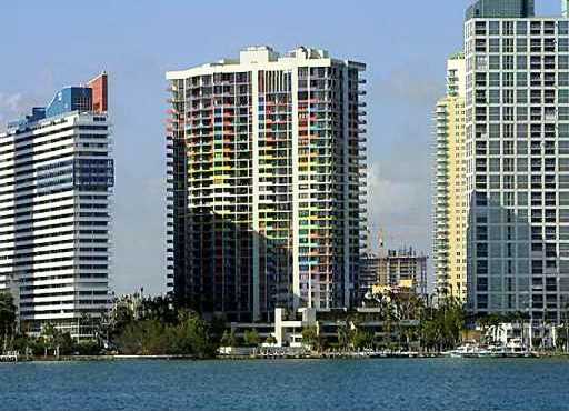 Villa Regina - Florida Waterfront Condos
