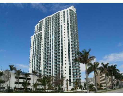 Ocean Marine Yacht Club - Florida Waterfront Condos