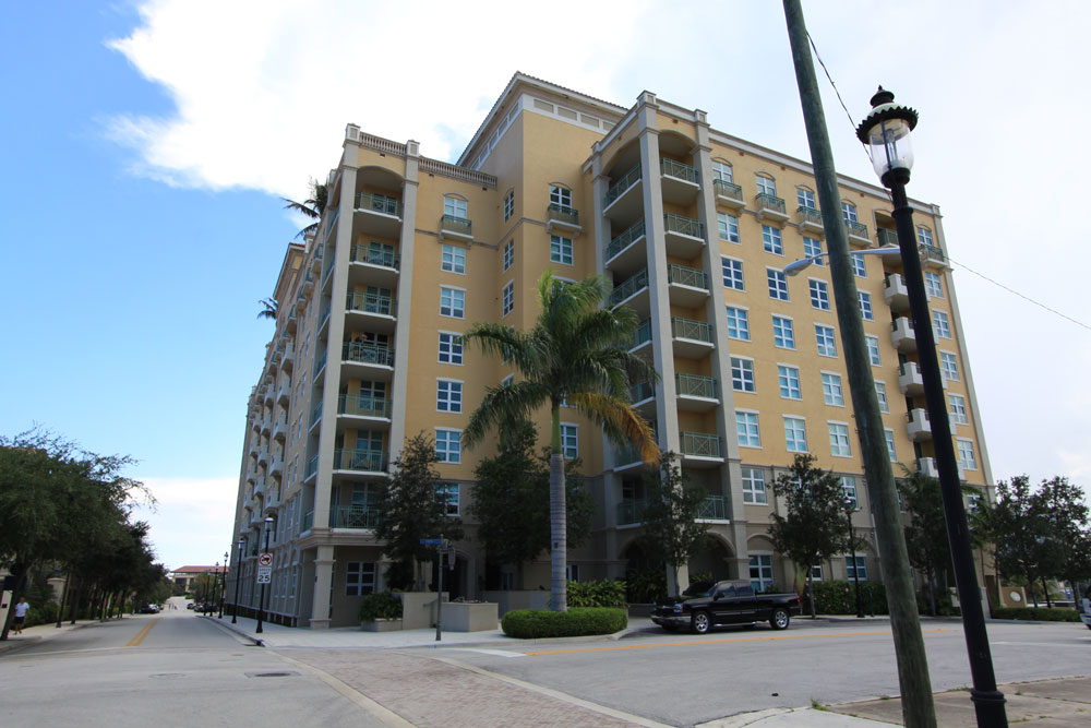 Metropolitan - Florida Waterfront Condos