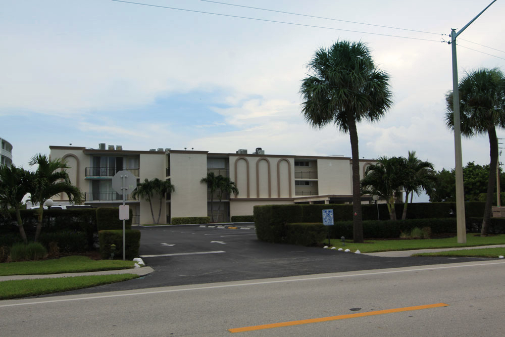 Edgewater House - Florida Waterfront Condos
