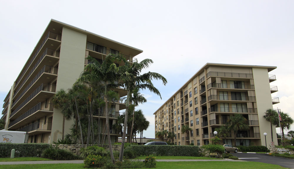 Palm Beach Harbour Club - Florida Waterfront Condos