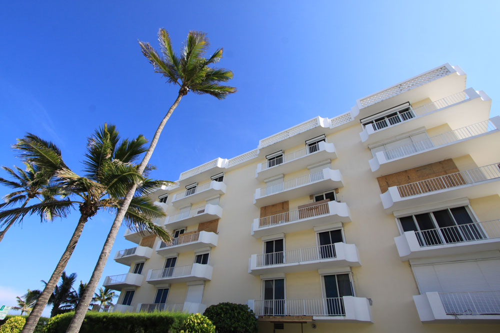 Peruvian Towers - Florida Waterfront Condos