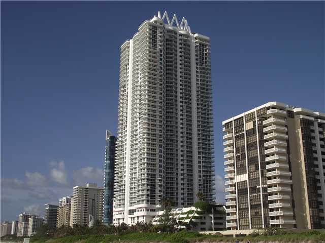 Akoya - Florida Waterfront Condos