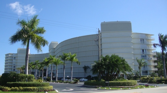 Ambassador II - Florida Waterfront Condos