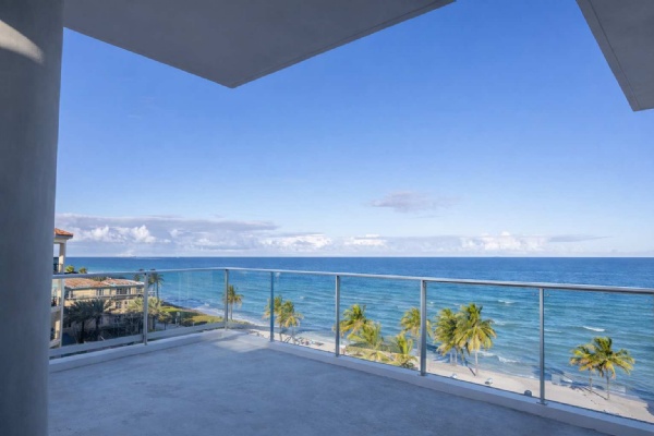 Eturna Beachside
