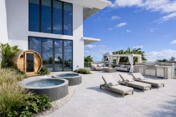 Eturna Beachside